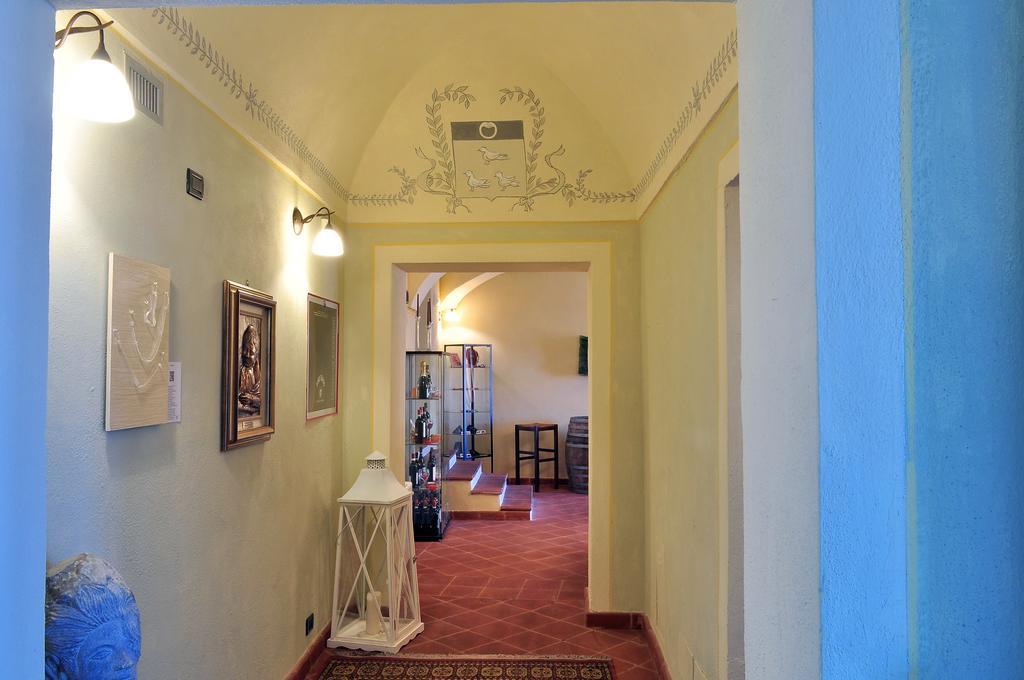 La Foresteria Del Castello - Wellness Hotel In Dimora Storica CastellʼAlfero エクステリア 写真