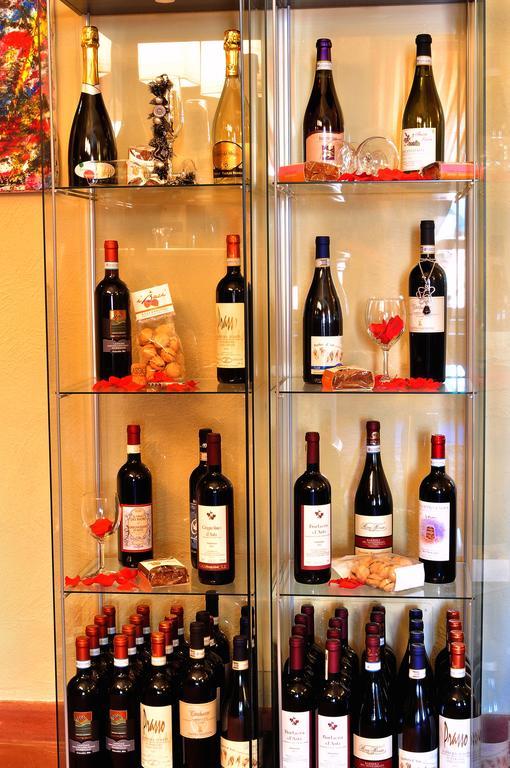 La Foresteria Del Castello - Wellness Hotel In Dimora Storica CastellʼAlfero エクステリア 写真