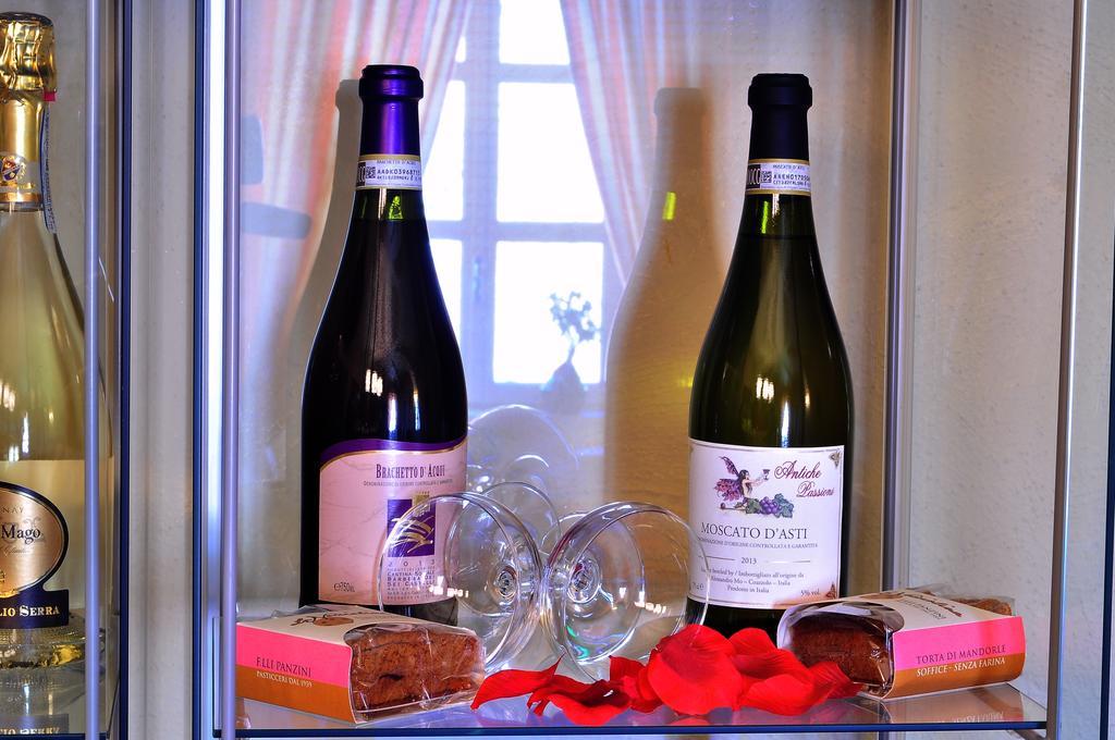 La Foresteria Del Castello - Wellness Hotel In Dimora Storica CastellʼAlfero エクステリア 写真