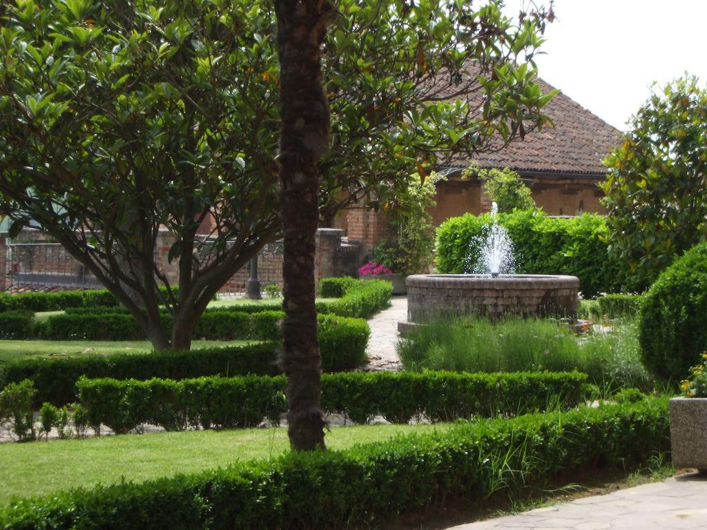 La Foresteria Del Castello - Wellness Hotel In Dimora Storica CastellʼAlfero エクステリア 写真