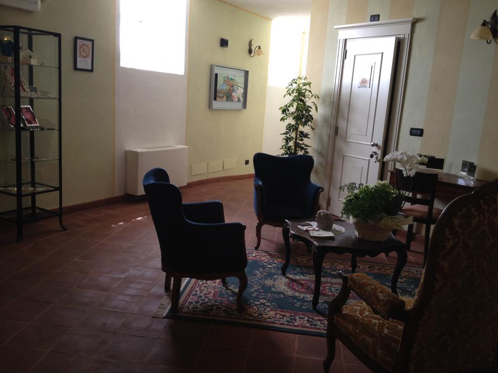 La Foresteria Del Castello - Wellness Hotel In Dimora Storica CastellʼAlfero エクステリア 写真