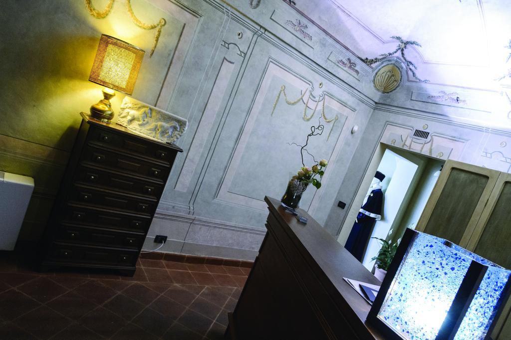 La Foresteria Del Castello - Wellness Hotel In Dimora Storica CastellʼAlfero エクステリア 写真