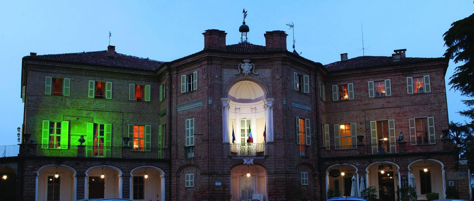 La Foresteria Del Castello - Wellness Hotel In Dimora Storica CastellʼAlfero エクステリア 写真