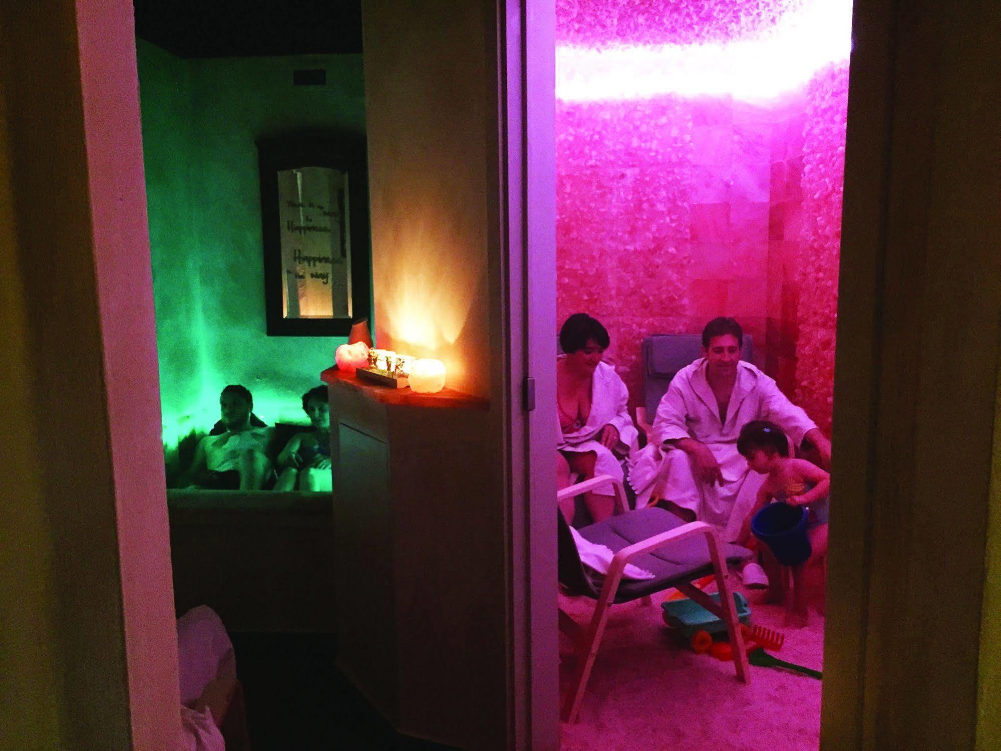 La Foresteria Del Castello - Wellness Hotel In Dimora Storica CastellʼAlfero エクステリア 写真